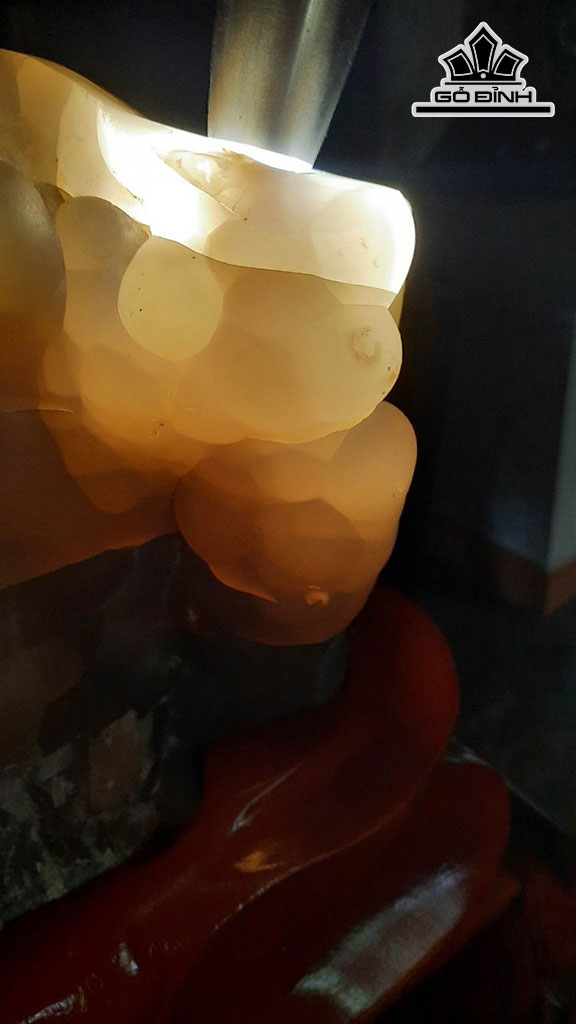 Tác Phẩm Đá Mã Não Cao 33 Ngang 20 (cm) 9kg