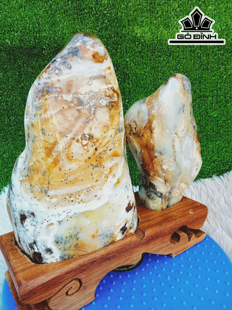 Tác Phẩm Đôi Đá Mã Não Cao 23 Ngang 22 (cm) 3,8kg