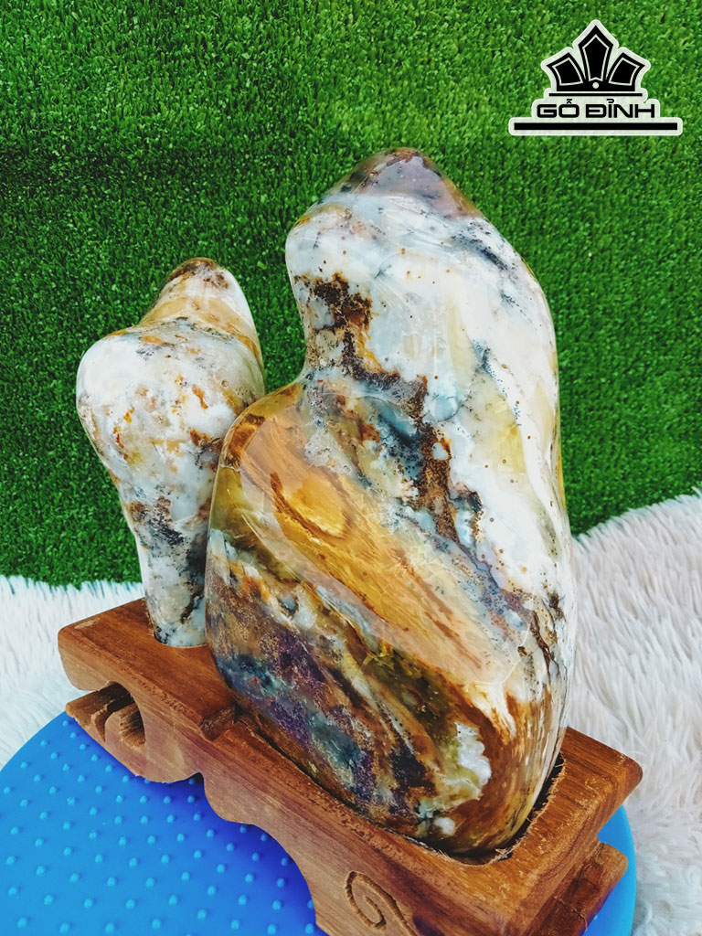 Tác Phẩm Đôi Đá Mã Não Cao 23 Ngang 22 (cm) 3,8kg