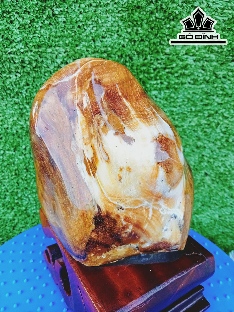 Tác Phẩm Gỗ Hóa Ngọc Cao 15 Ngang 9 (cm) 1,8kg