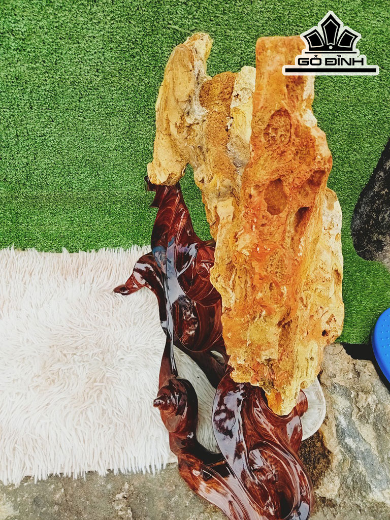 Tác Phẩm Gỗ Hóa Ngọc Cao 50 Ngang 13 (cm) 9,5kg