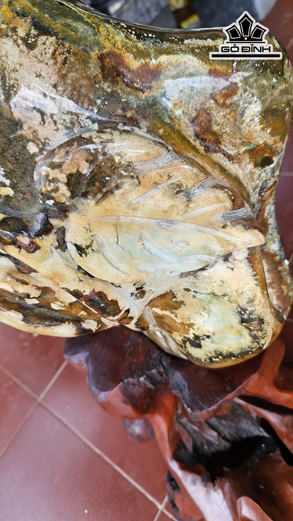 Tác Phẩm Đá Canxedon Cao 86 Ngang 28 (cm) 40kg