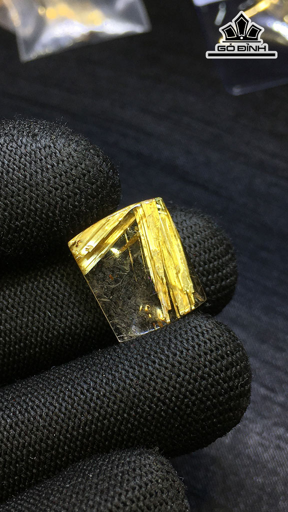 Mặt Dây Chuyền Đá Thạch Anh Tóc Vàng Cao 17,6 Ngang 14,9 Sâu 4,6 (mm) 2,3gr