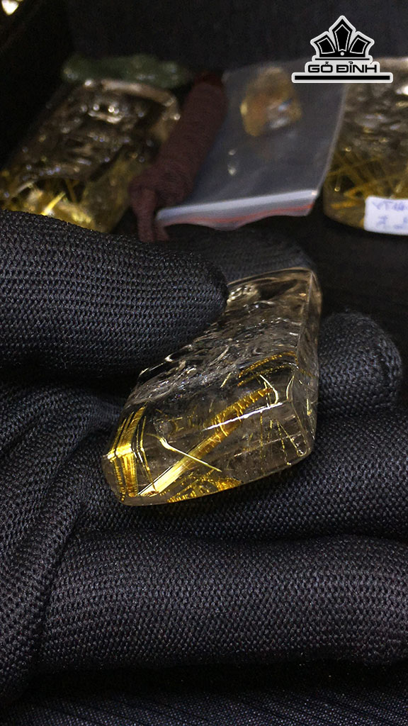 Mặt Dây Chuyền Phổ Hiền Bồ Tát Đá Thạch Anh Tóc Vàng Cao 60 Ngang 27,9 Sâu 10,7 (mm) 39,8gr