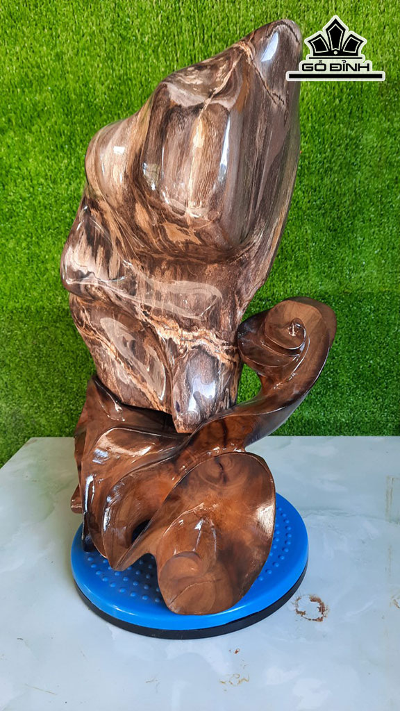 Tác Phẩm Gỗ Hóa Thạch Cao 46 Ngang 23 (cm) 14kg