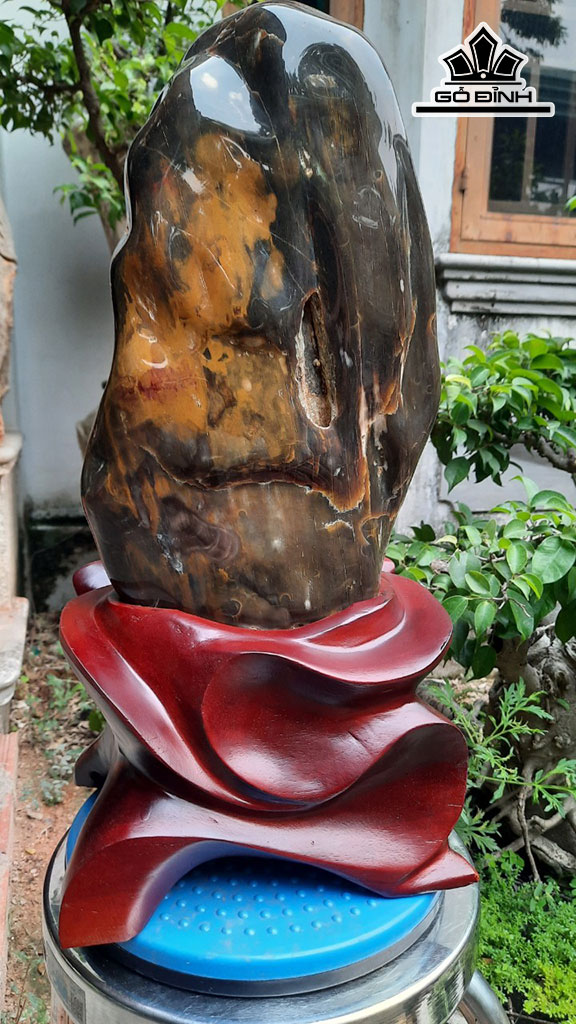 Tác Phẩm Gỗ Hóa Thạch Cao 48 Ngang 20 (cm) 17kg