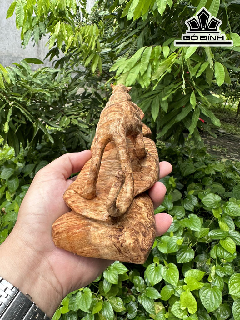 Tượng Báo Săn Mồi Gỗ Nu Ngọc Am Cao 9 Ngang 24 Sâu 8 (cm)