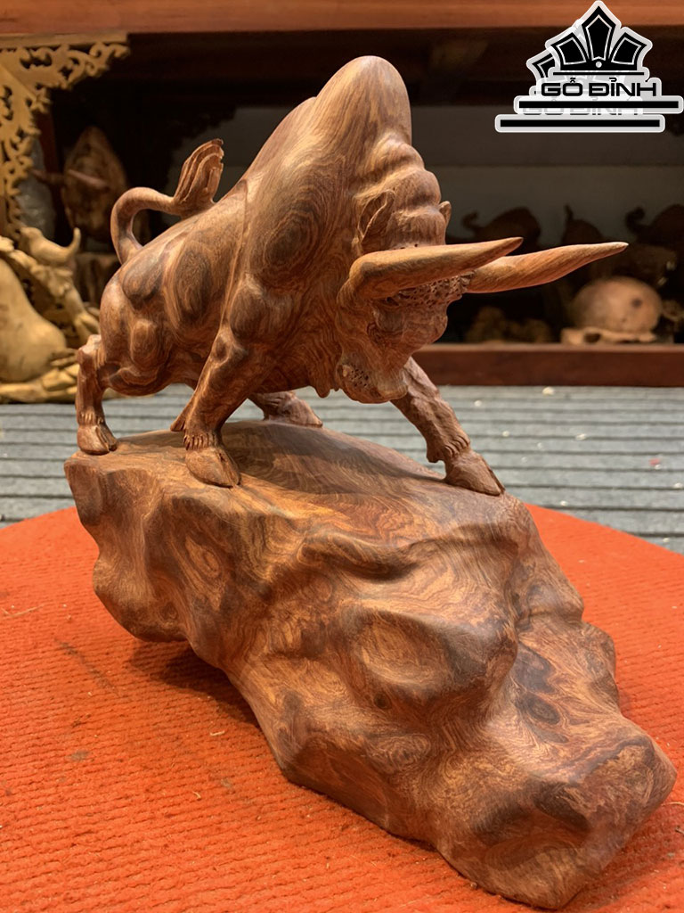 Tượng Bò Tót Gỗ Cẩm Cao 25 Ngang 26 Sâu 13 (cm)