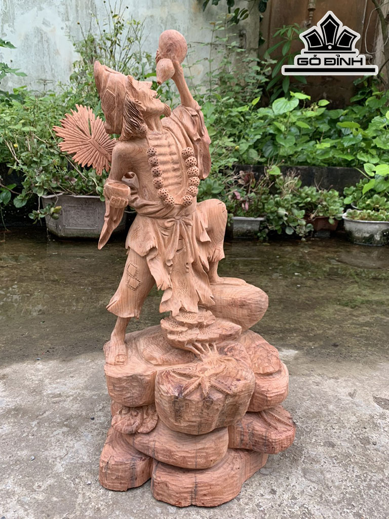 Tượng Tế Công Gỗ Hương Cao 63 Ngang 33 Sâu 30 (cm)