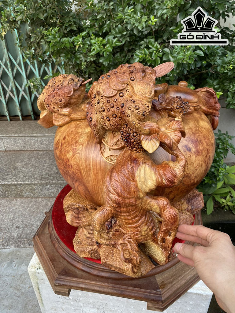 Tượng Ngũ Cóc Chấn Bình Gỗ Nu Hương Cao 42 Ngang 60 Sâu 52 (cm)