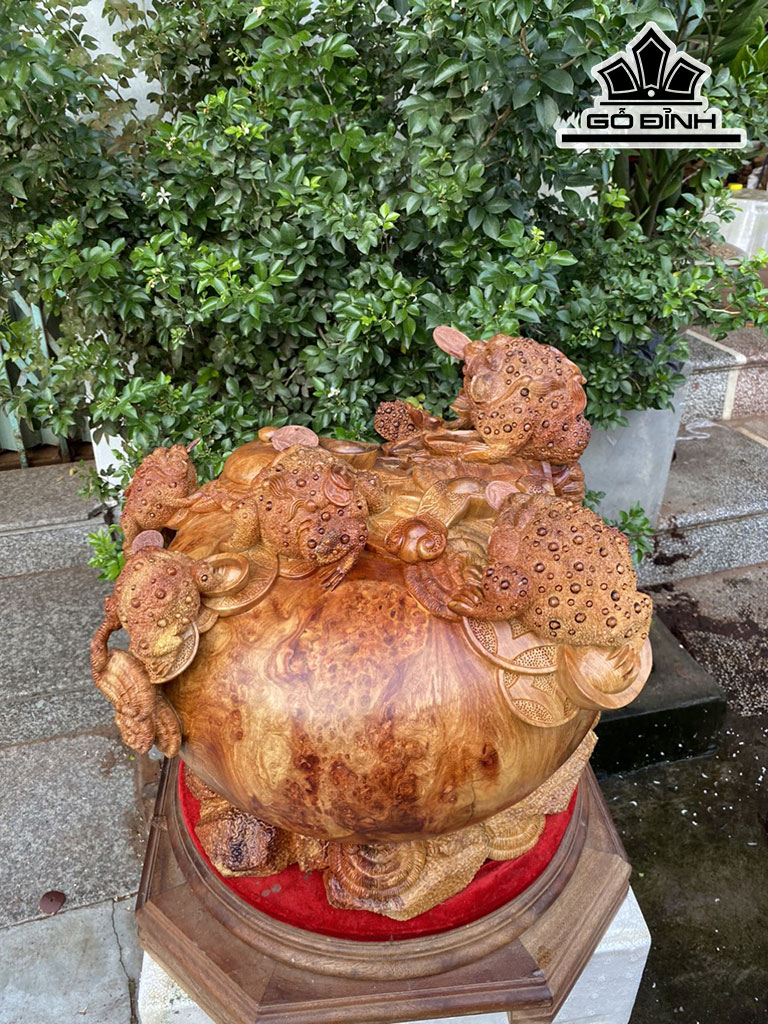 Tượng Ngũ Cóc Chấn Bình Gỗ Nu Hương Cao 42 Ngang 60 Sâu 52 (cm)