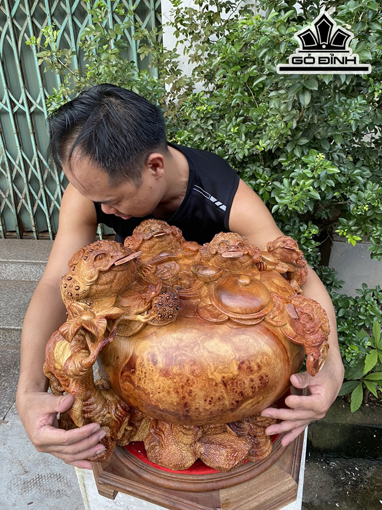 Tượng Ngũ Cóc Chấn Bình Gỗ Nu Hương Cao 42 Ngang 60 Sâu 52 (cm)