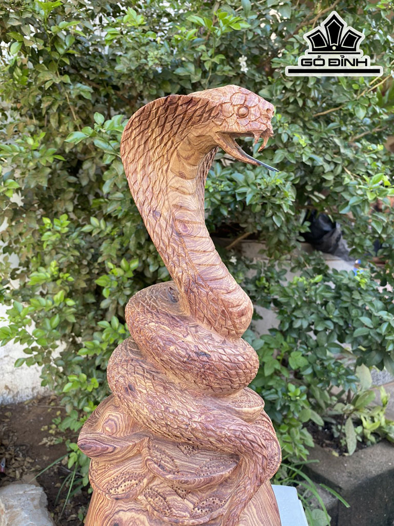 Tượng Rắn Phong Thủy Gỗ Cẩm Cao 44 Ngang 25 Sâu 18 (cm)
