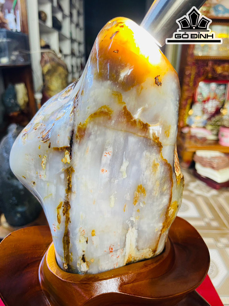 Tác Phẩm Gỗ Hóa Ngọc Cao 32 (cm) 5kg