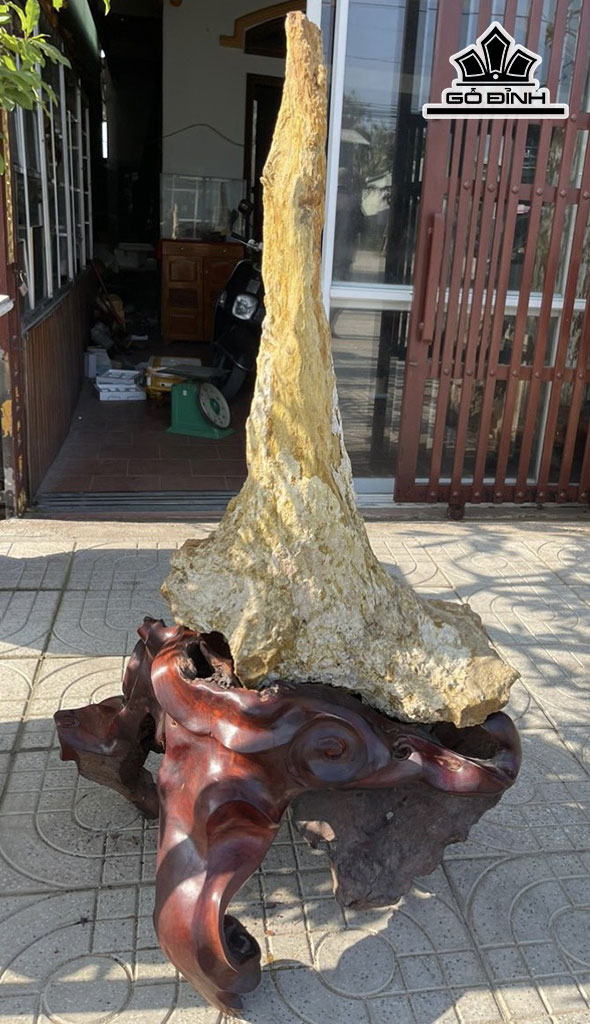 Tác Phẩm Gỗ Hóa Thạch Cao 138 (cm) 45kg
