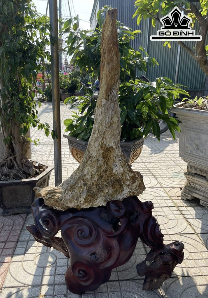 Tác Phẩm Gỗ Hóa Thạch Cao 138 (cm) 45kg