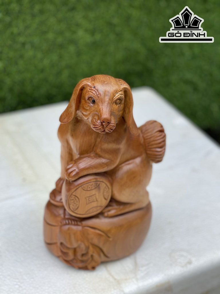 Tượng Chó Gỗ Bách Xanh Cao 25 Ngang 14 Sâu 10 (cm)
