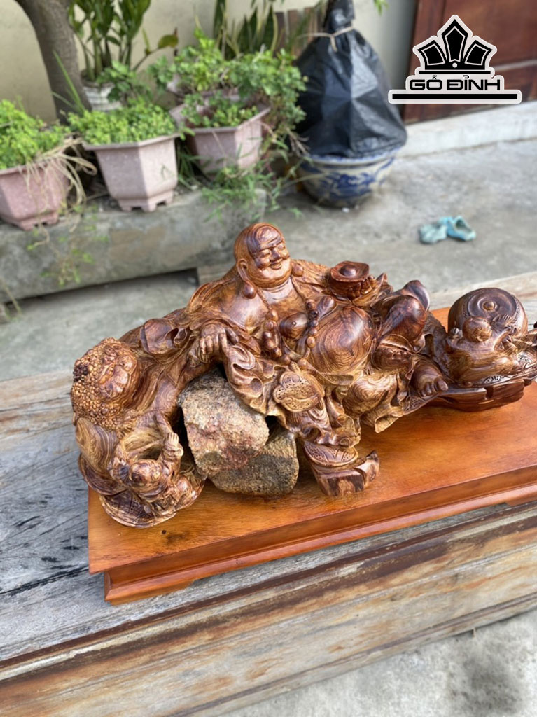 Tượng Phật Di Lặc Gỗ Cẩm Cao 28 Ngang 67 Sâu 31 (cm)