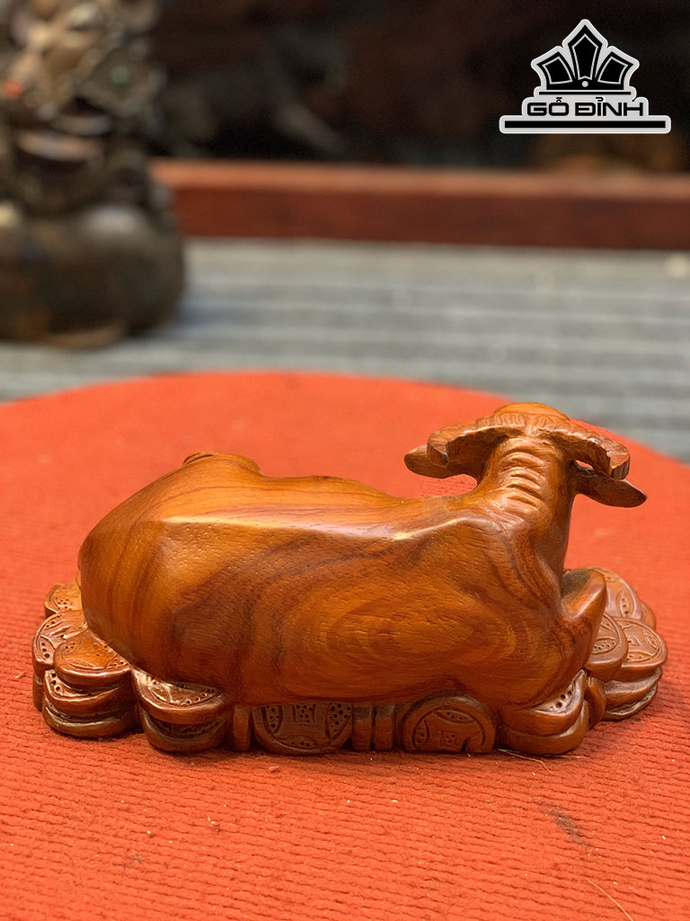 Tượng Trâu Gỗ Hương Cao 11 Ngang 25 Sâu 12 (cm)