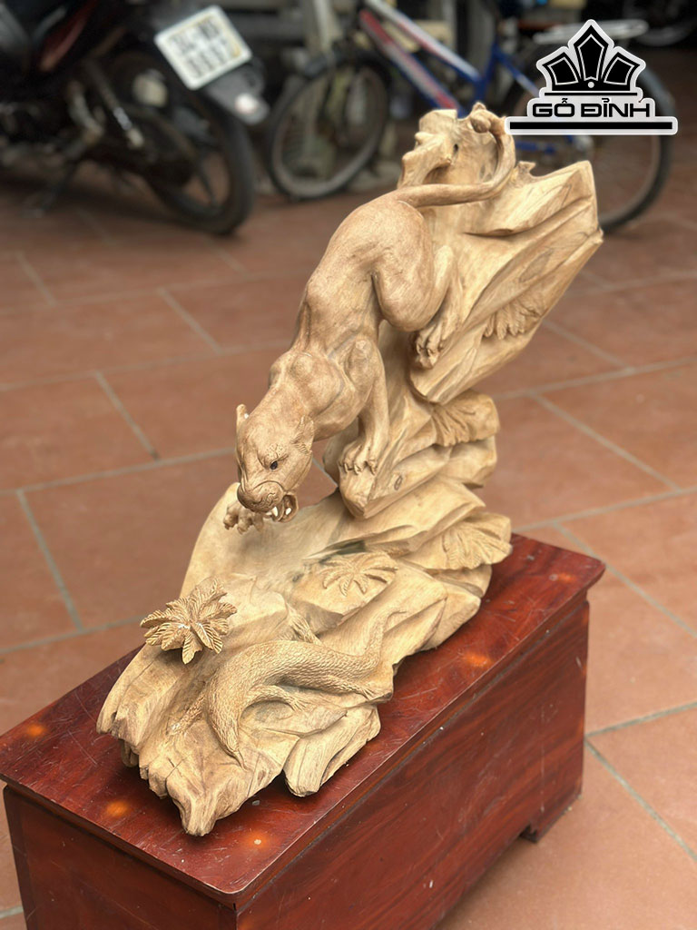 Tượng Báo Săn Mồi Gỗ Ngọc Am Cao 46 Ngang 71 Sâu 26 (cm)