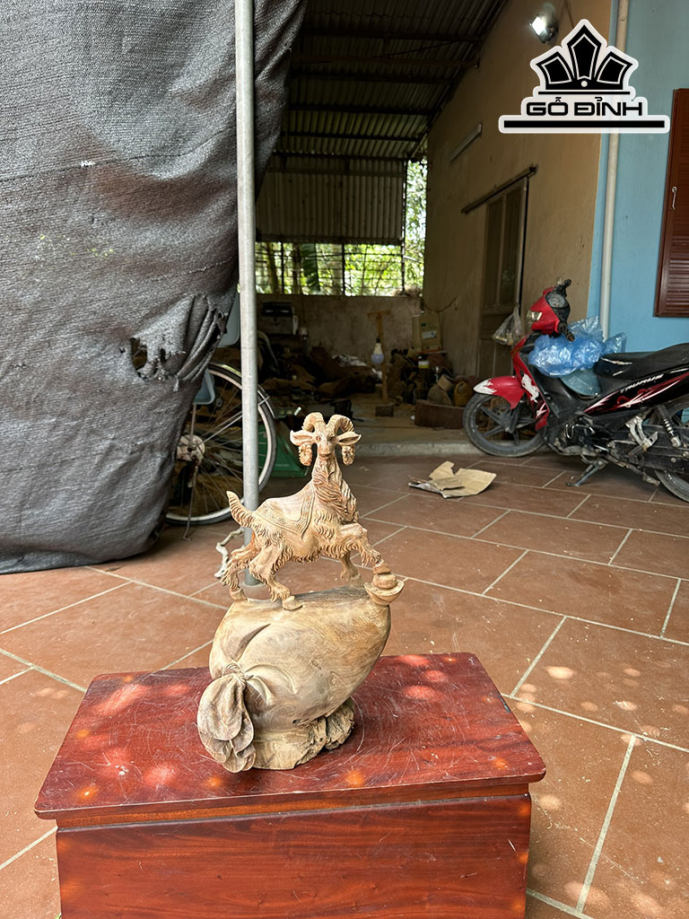 Tượng Nhất Dương Gỗ Ngọc Am Cao 42 Ngang 28 Sâu 18 (cm)