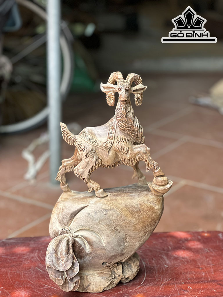 Tượng Nhất Dương Gỗ Ngọc Am Cao 42 Ngang 28 Sâu 18 (cm)