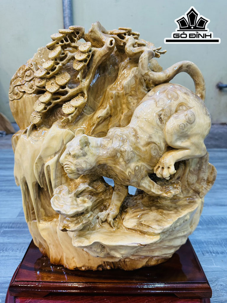 Tượng Báo Săn Mồi Gỗ Nu Nghiến Cao 47 Ngang 43 Sâu 25 (cm)