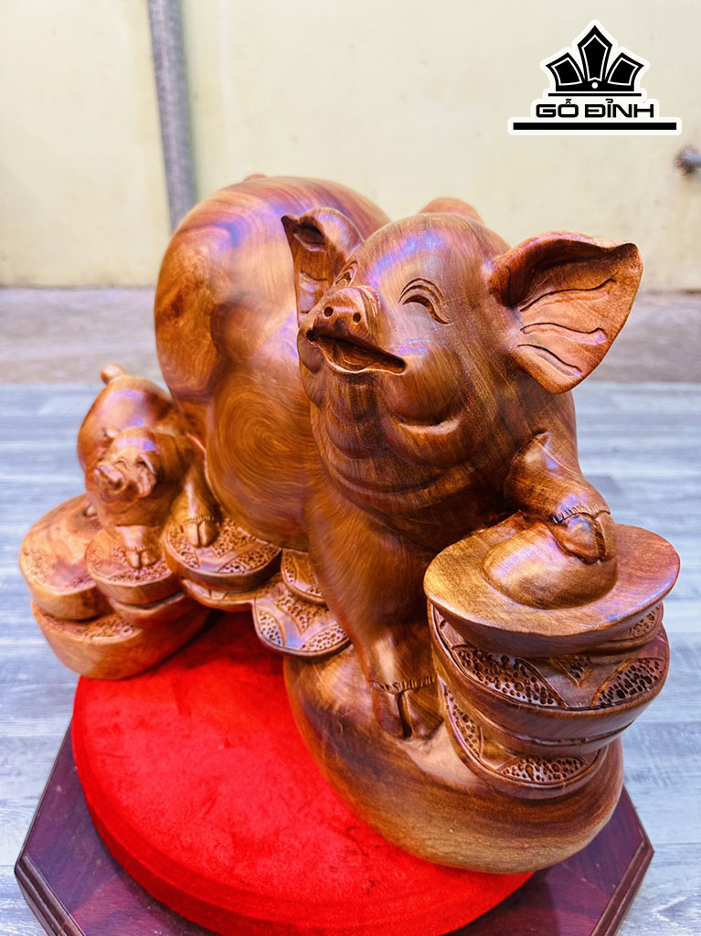 Tượng Heo Gỗ Hương Cao 36 Ngang 48 Sâu 44 (cm)