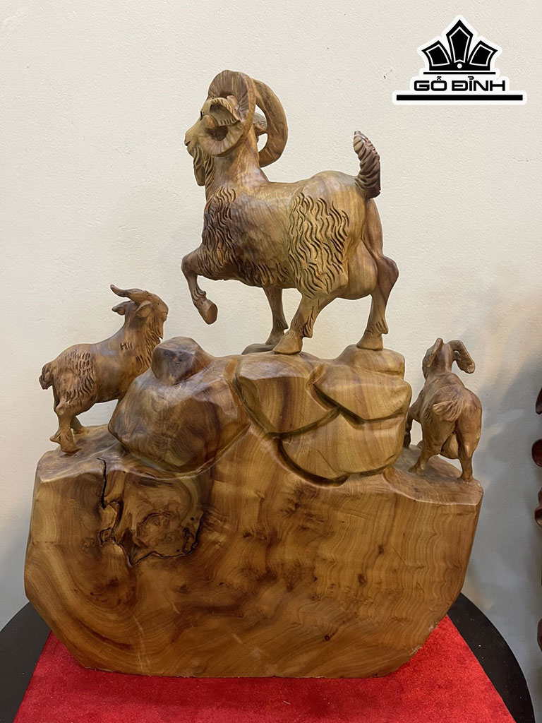 Tượng Dê Phong Thủy Gỗ Nu Xá Xị Cao 52 Ngang 38 Sâu 15 (cm)
