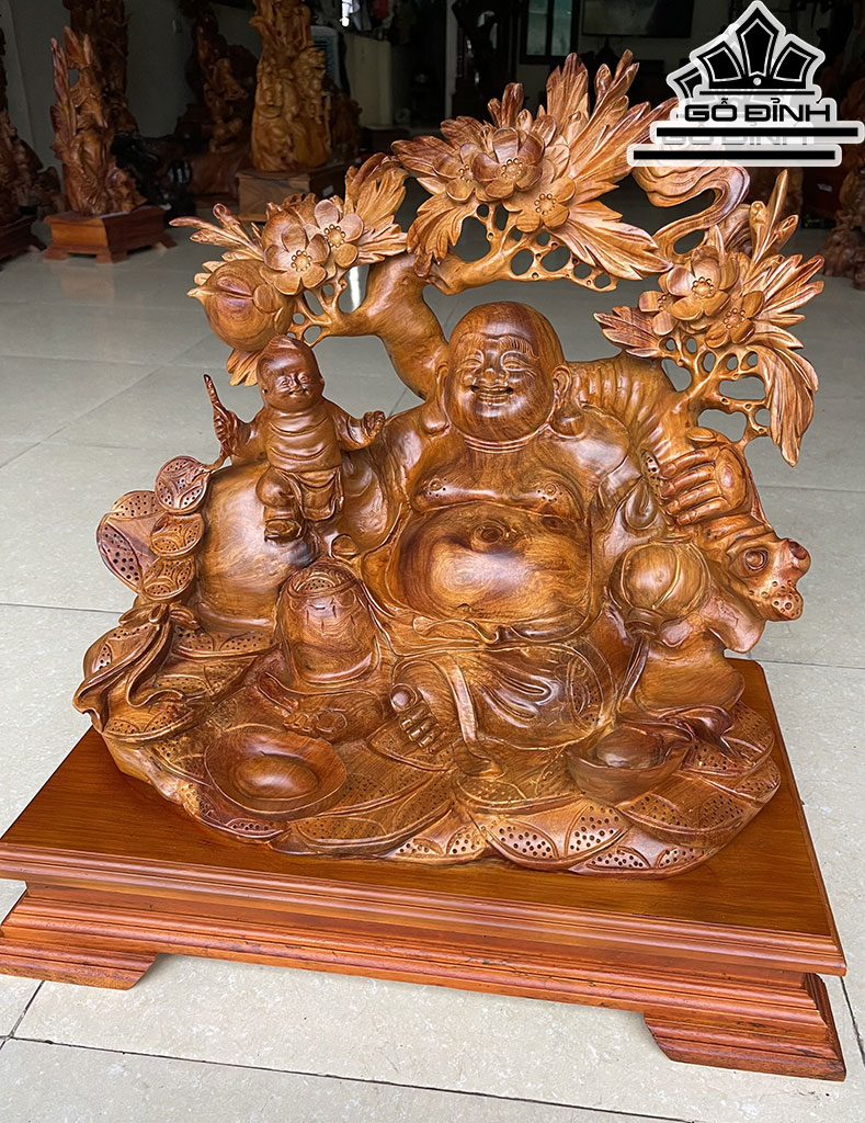 Tượng Phật Di Lặc Ngồi Vác Đào Gỗ Hương Cao 41 Ngang 46 Sâu 28 (cm)