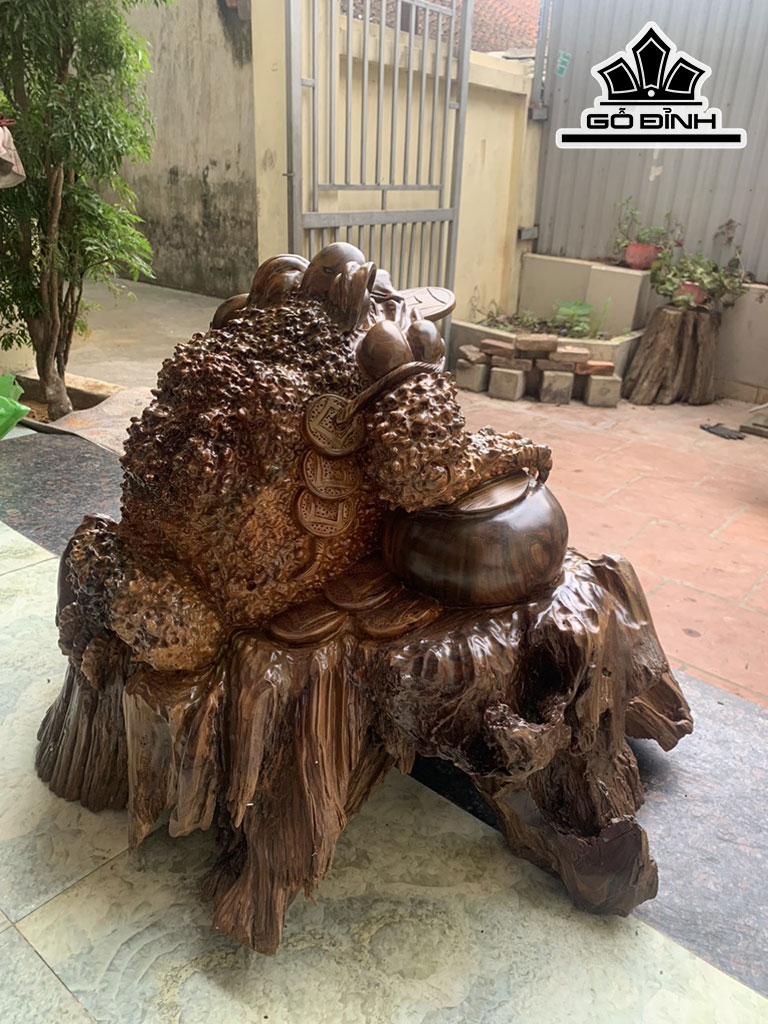 Tượng Thiềm Thừ Gỗ Bách Xanh Cao 60 Ngang 75 Sâu 60 (cm)