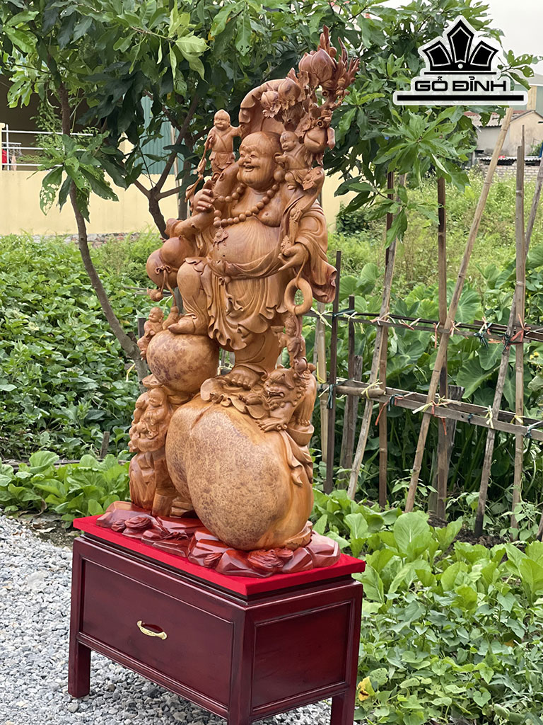 Tượng Phật Di Lặc Gỗ Nu Hương Cao 136 Ngang 70 Sâu 35 (cm)
