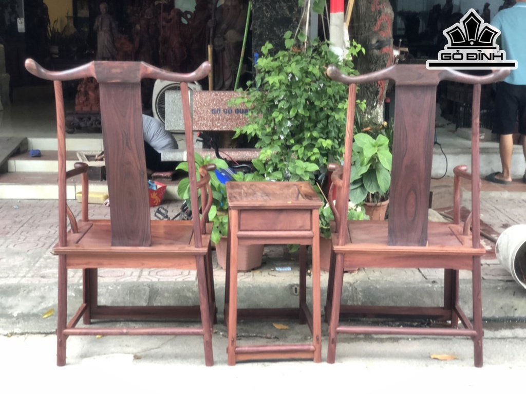 Bộ Tai Quan Gỗ Cẩm Ghế  Mặt 62-50 Cao 127 Đôn 48-38 Cao 70 (cm)