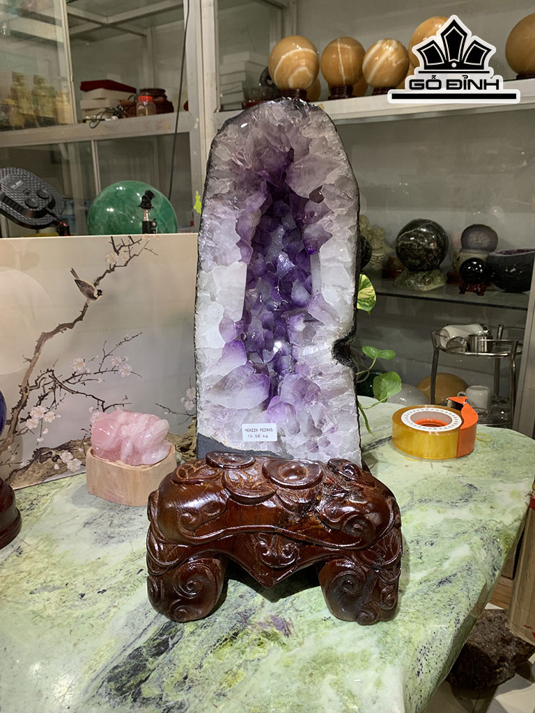 Động Đá Thạch Anh Tím Cao 42 Ngang 20 Sâu 18 (cm) 19,58kg