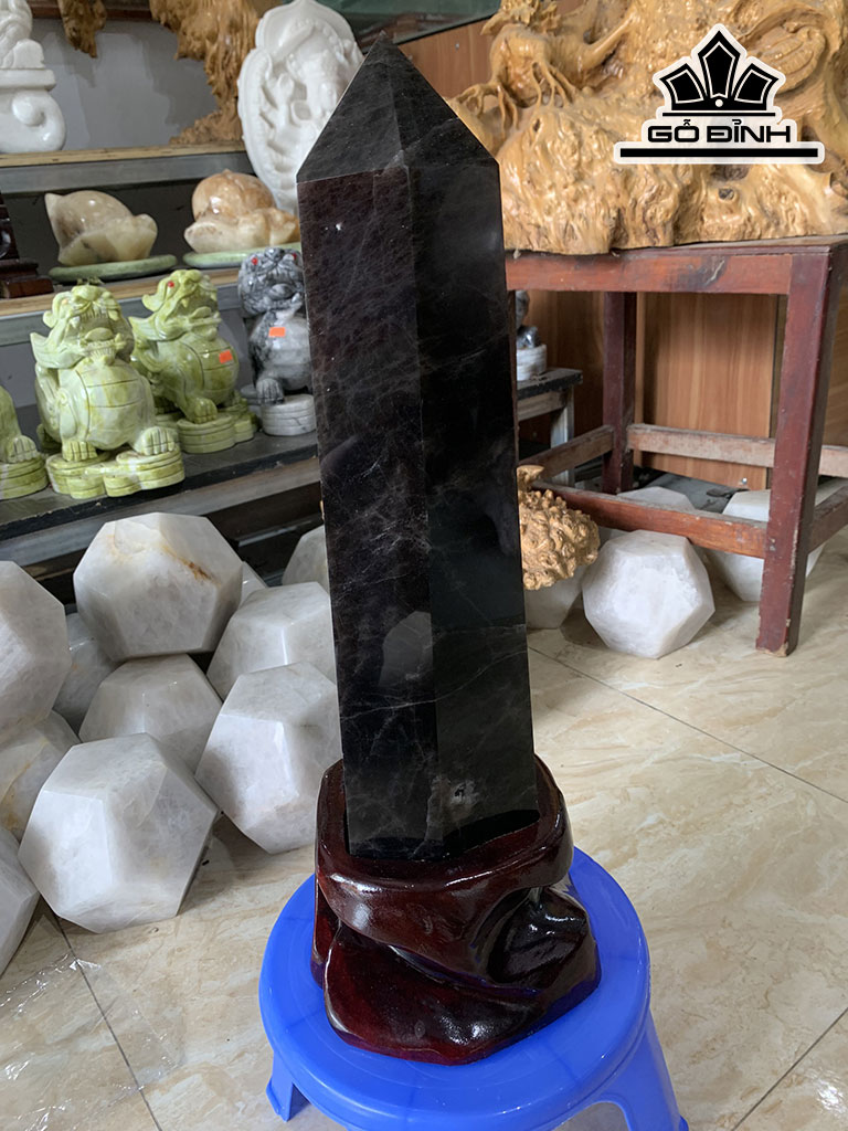 Trụ Đá Thạch Anh Đen Cao 46 Ngang 16 Sâu 15,5 (cm0