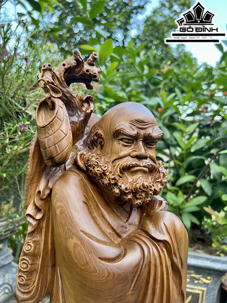 Tượng Đạt Ma Sư Tổ Gỗ Bách Xanh Cao 66 Ngang 19 Sâu 18 (cm)