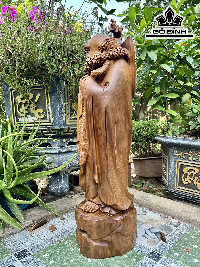 Tượng Đạt Ma Sư Tổ Gỗ Bách Xanh Cao 66 Ngang 19 Sâu 18 (cm)