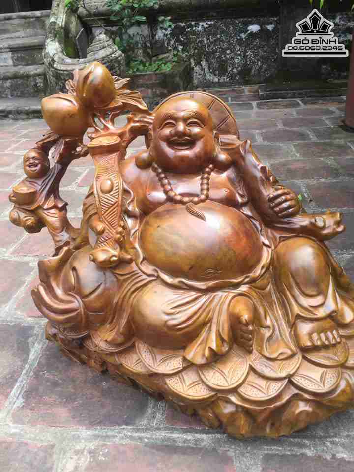 Tuong-Phat-Di-Lac-Ngoi-Goc-Dao-go-xa-xi-gu-huong-