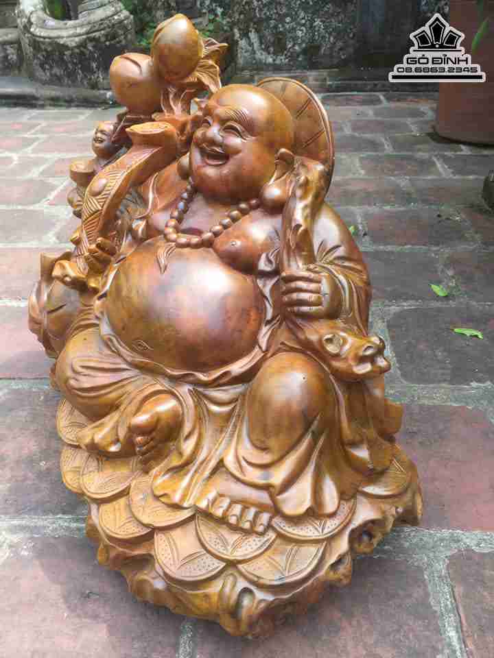 Tuong-Phat-Di-Lac-Ngoi-Goc-Dao-go-xa-xi-gu-huong-