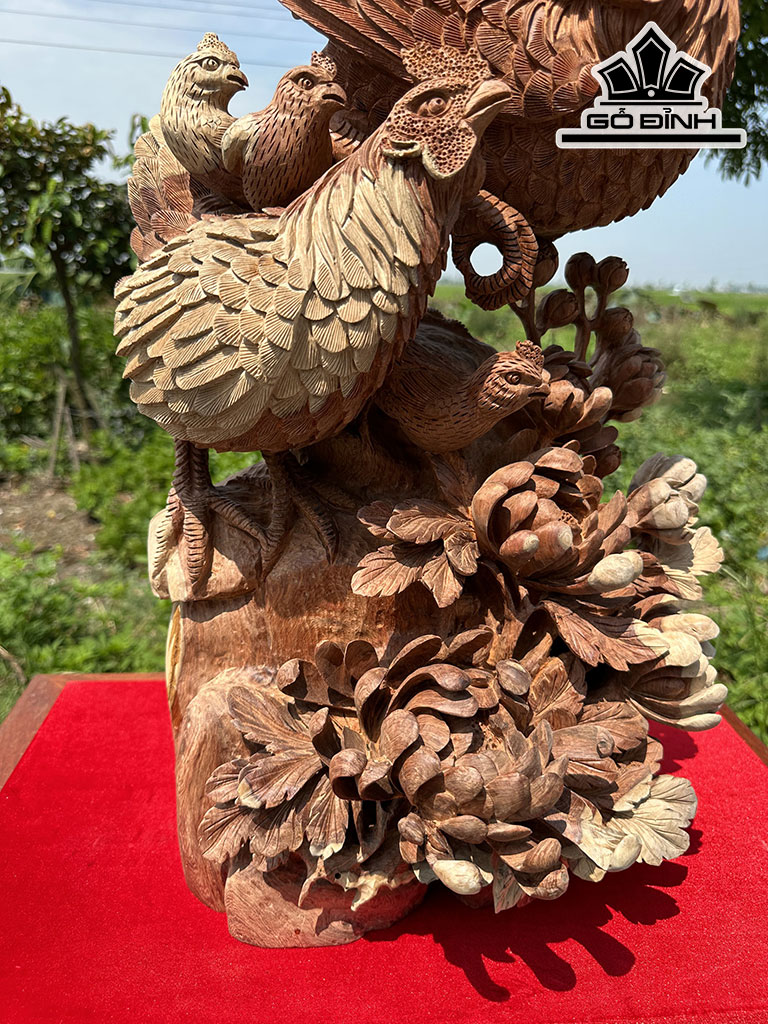 Tượng Gia Đình Gà Gỗ Hương Cao 70 Ngang 35 Sâu 25 (cm)