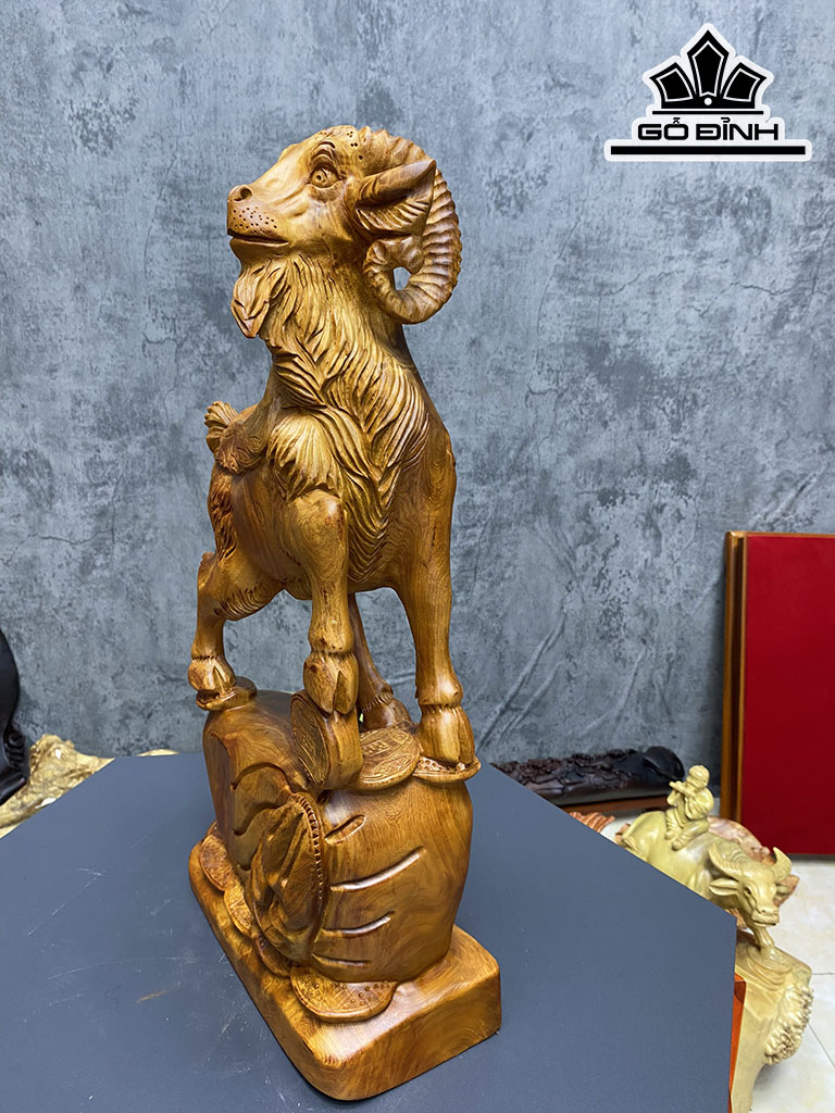 Tượng Nhất Dương Gỗ Hương Cao 54 Ngang 27 Sâu 15 (cm)