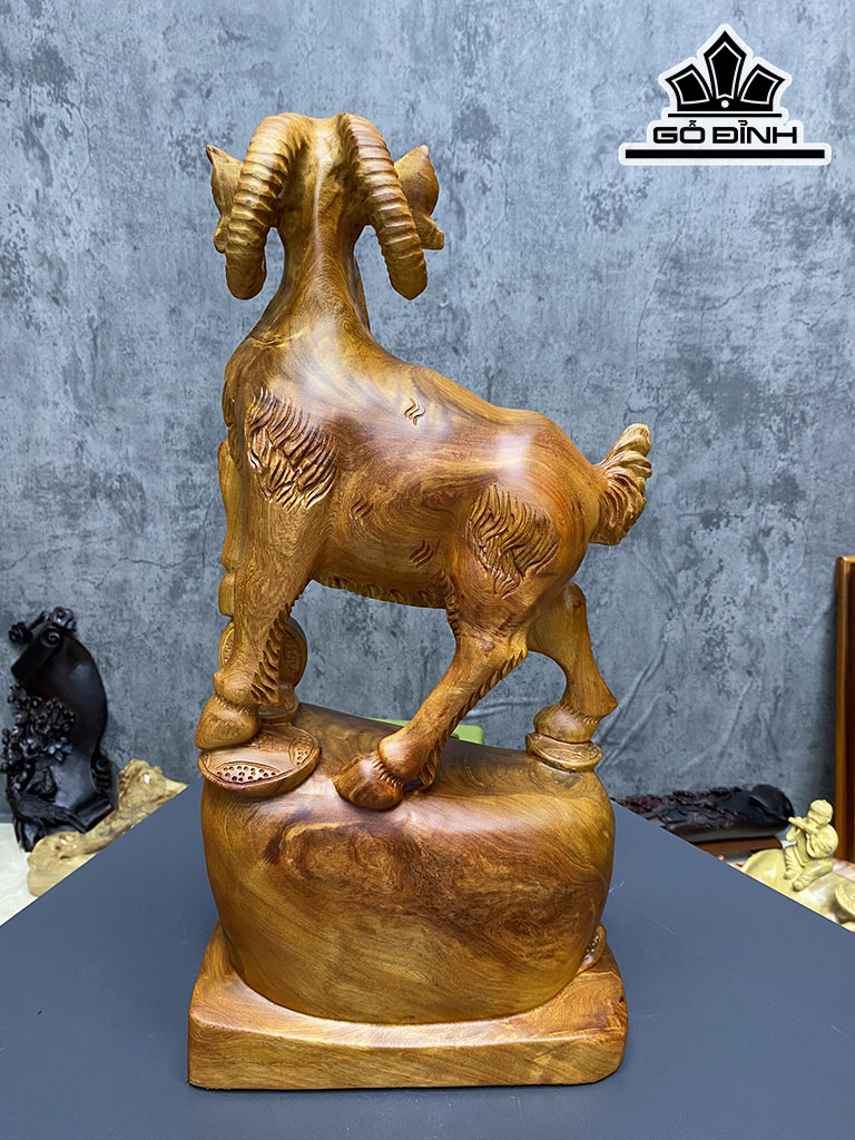 Tượng Nhất Dương Gỗ Hương Cao 54 Ngang 27 Sâu 15 (cm)