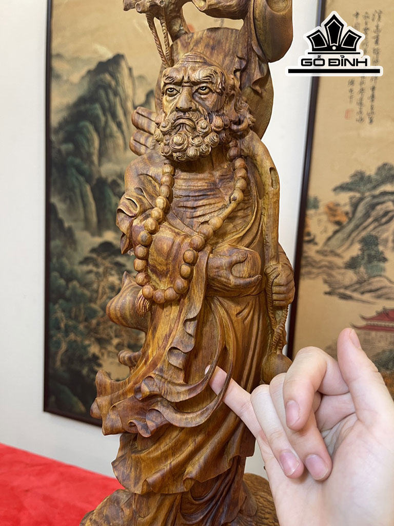 Tượng Đạt Ma Sư Tổ Gỗ Sưa Cao 66 Ngang 30 Sâu 22 (cm)