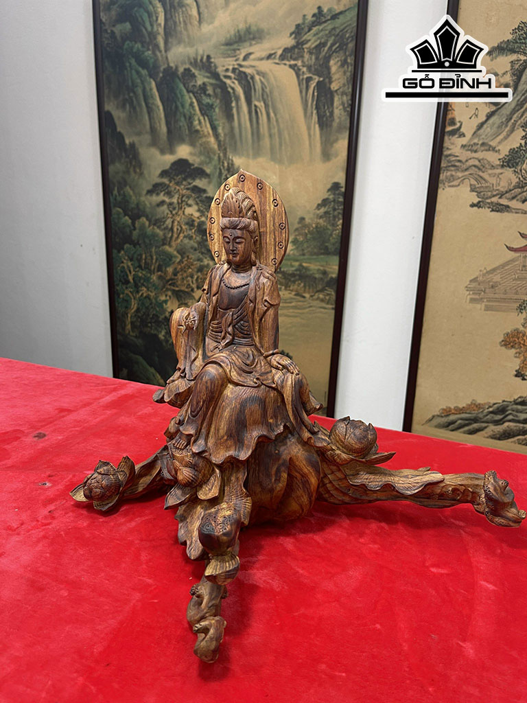Tượng Phật Bà Quan Âm Gỗ Sưa Cao 30 Ngang 41 Sâu 38 (cm)