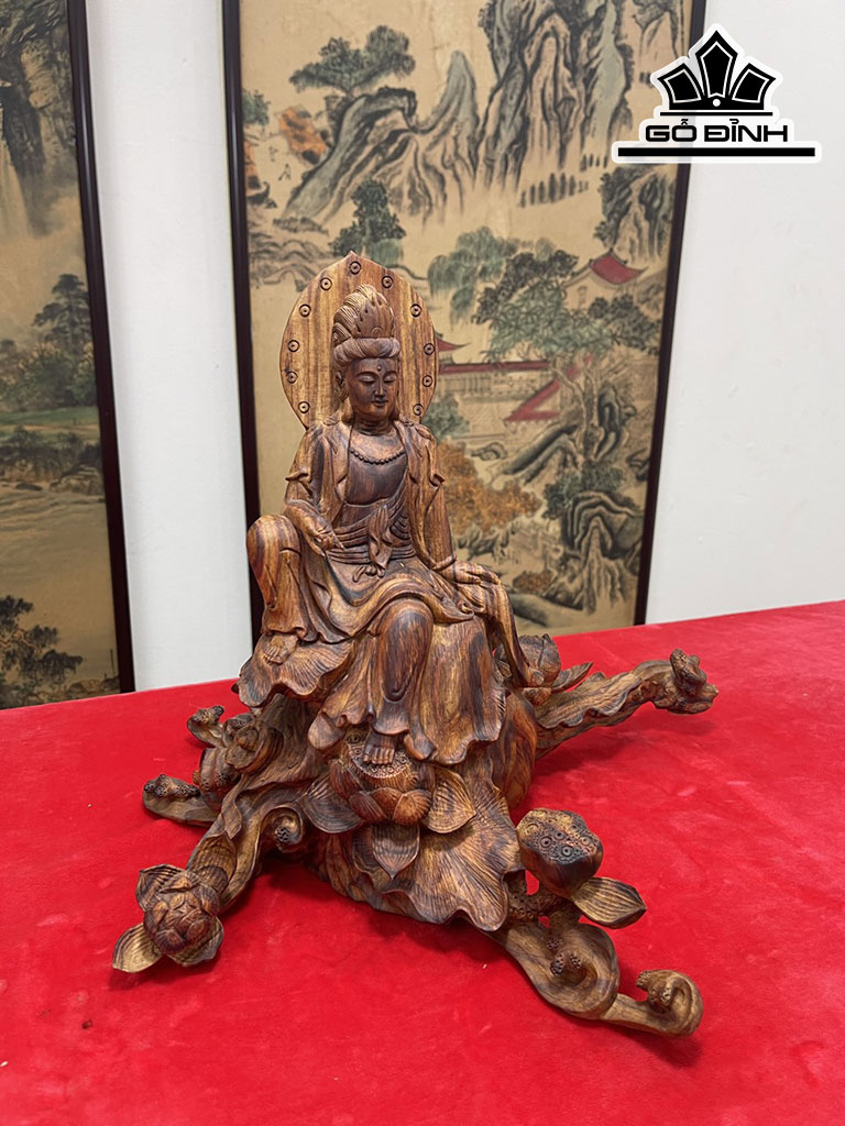 Tượng Phật Bà Quan Âm Gỗ Sưa Cao 30 Ngang 41 Sâu 38 (cm)