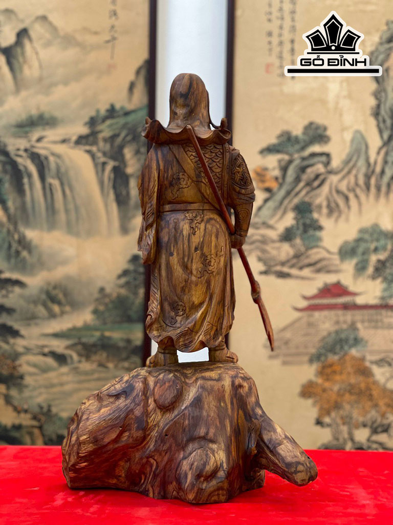 Tượng Quan Công Gỗ Sưa Cao 58 Ngang 42 Sâu 30 (cm)