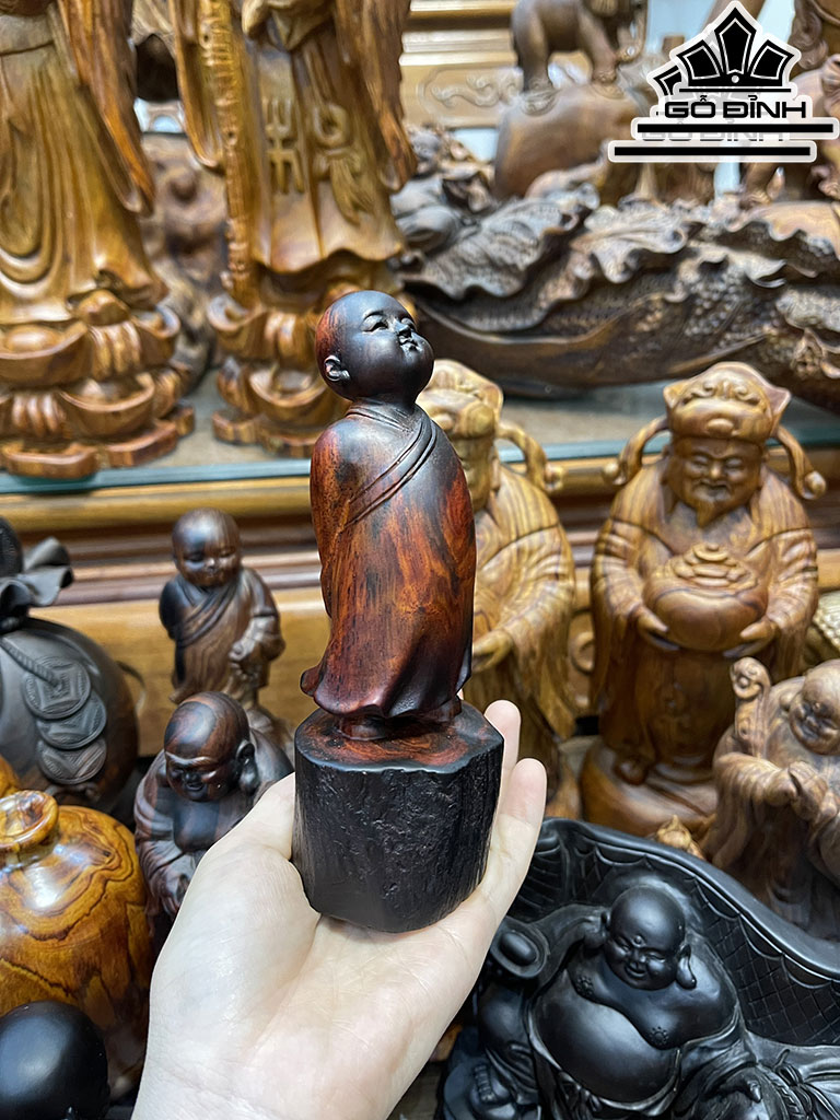 Tượng Tùy Duyên Gỗ Trắc Cao 15 Ngang 6 Sâu 6 (cm)