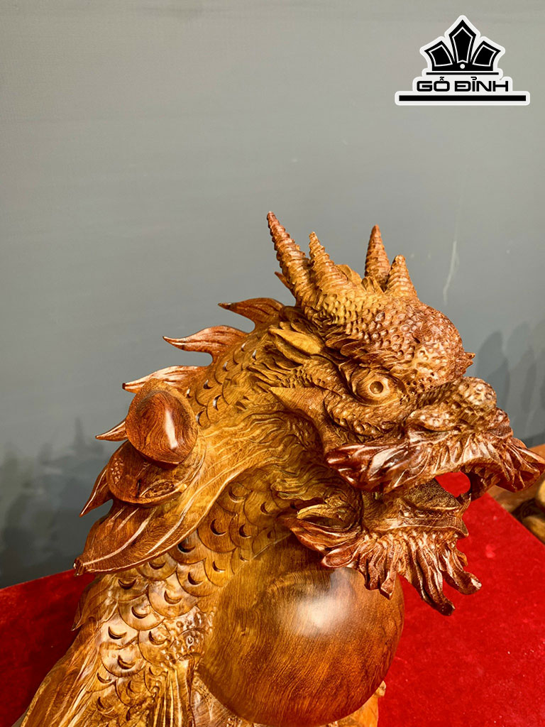 Tượng Cá Chép Hóa Rồng Gỗ Hương Cao 35 Ngang 33 Sâu 16 (cm)