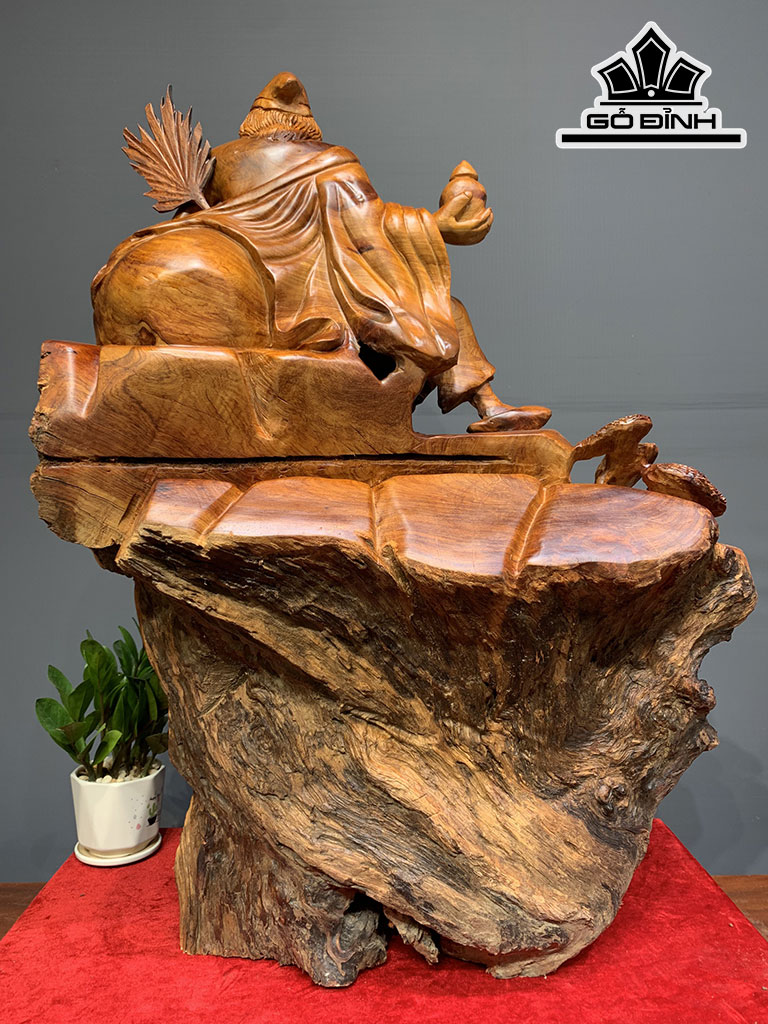 Tượng Tế Công Gỗ Hương Cao 86 Ngang 55 Sâu 35 (cm)