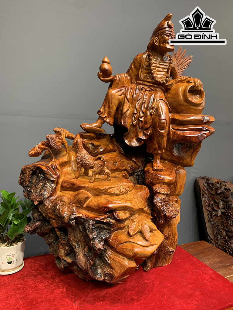 Tượng Tế Công Gỗ Hương Cao 86 Ngang 55 Sâu 35 (cm)